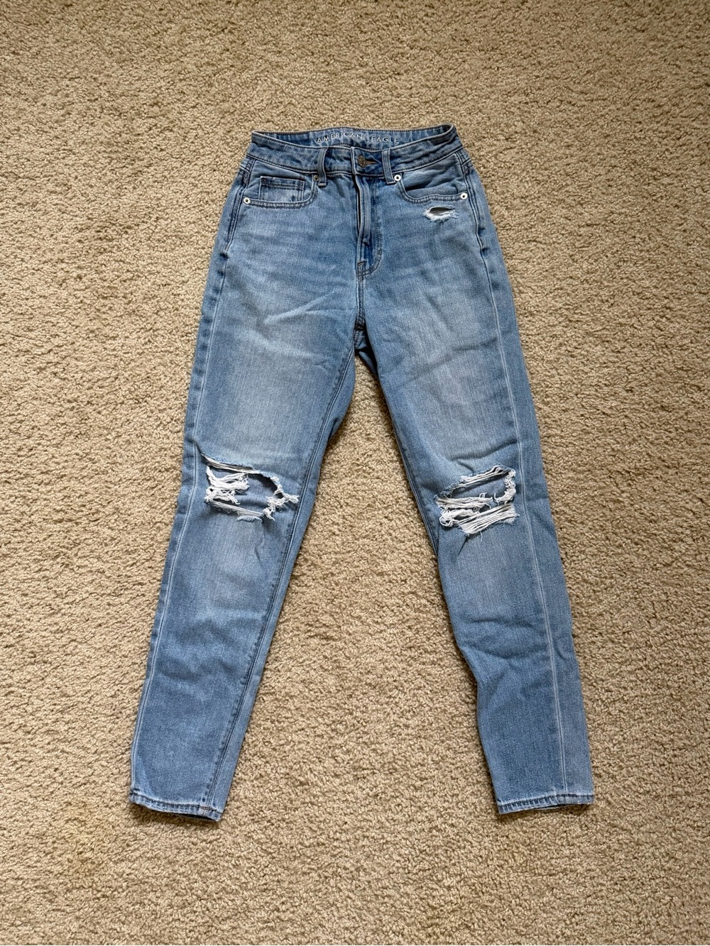 High-Rise Ripped Mom Jeans - Light Blue